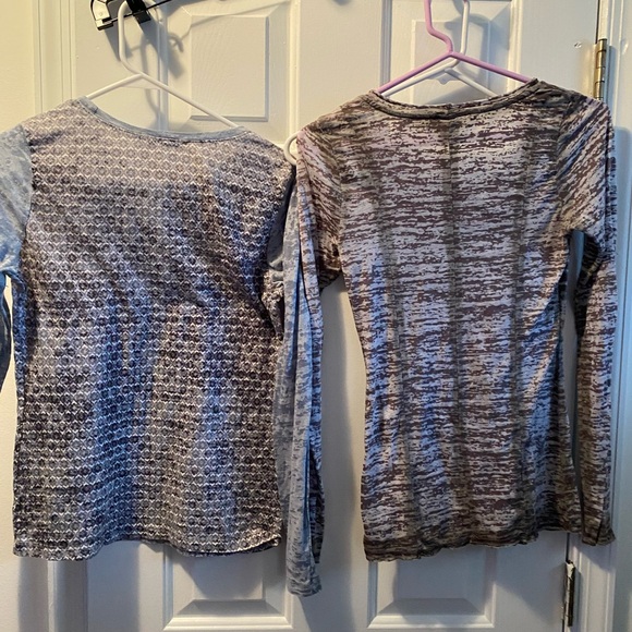 Prana Blue and Gray Long Sleeve Top - Picture 3 of 4